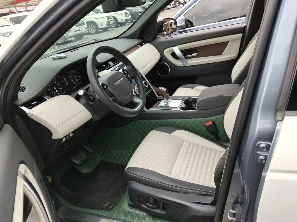 Land Rover Discovery Sport 2021 — фото 11