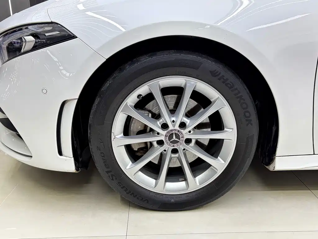 Mercedes-Benz A-Class 2019 — фото 16