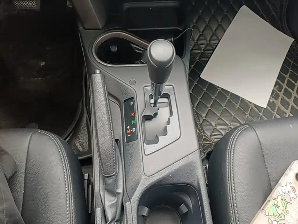 Toyota RAV4 2019 — фото 14