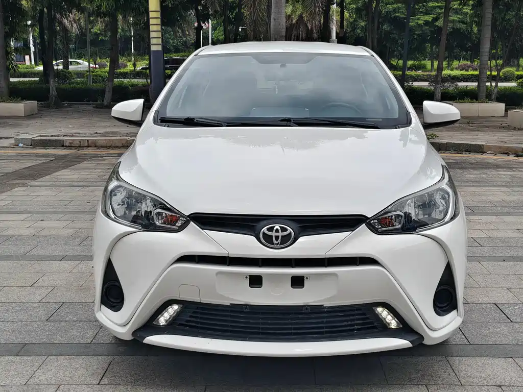 Toyota Yaris L 2019 — фото 2