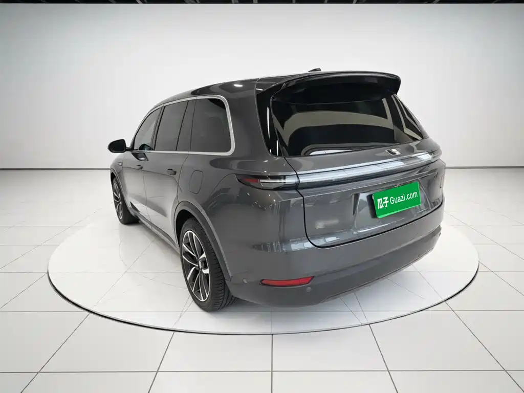 Li Auto Li L9 2025