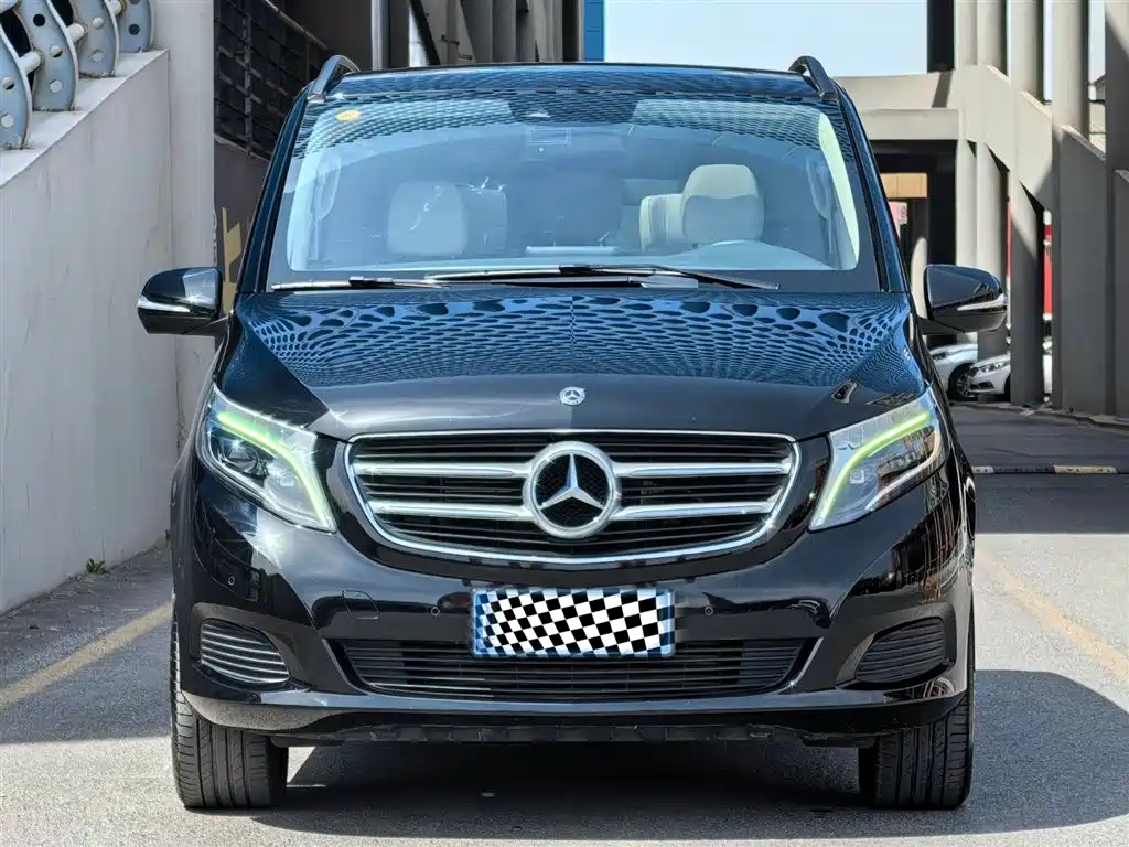 Mercedes-Benz V-Class 2020 — фото 2