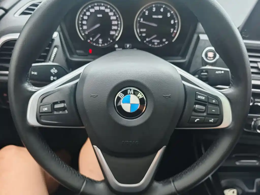 BMW 1 Series 2019