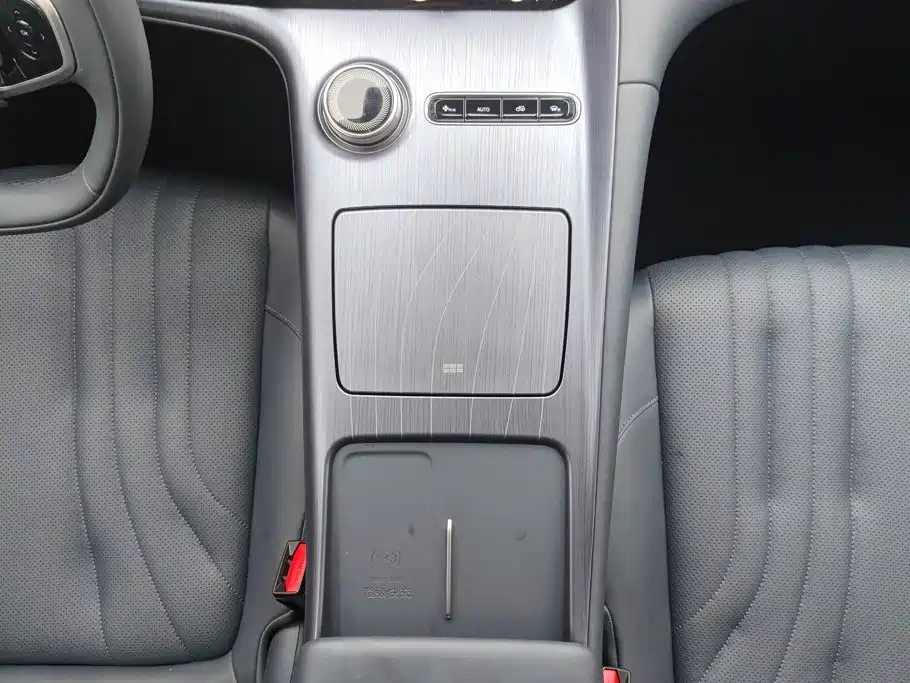 Geely Galaxy E5 2025 — фото 16