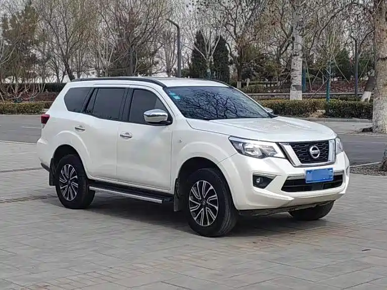 Nissan Terra 2019 — фото 3