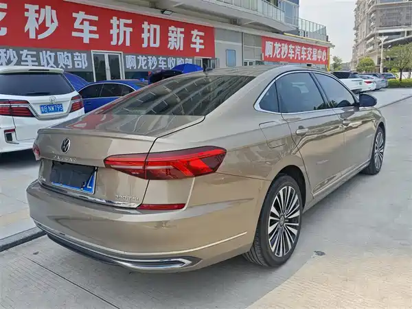 Volkswagen Passat 2021