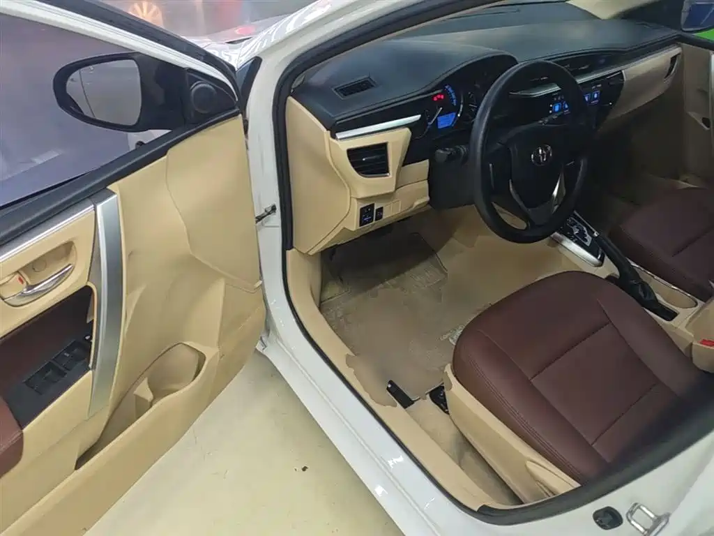 Toyota Corolla 2016 — фото 16