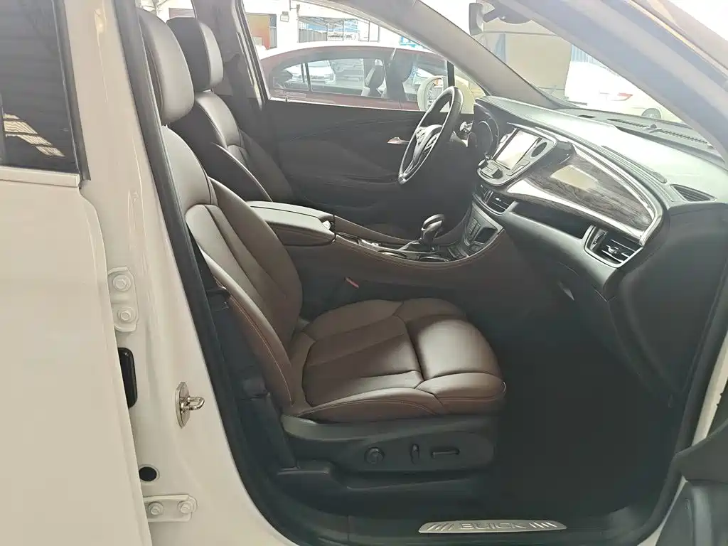 Buick Envision Plus 2017 — фото 20