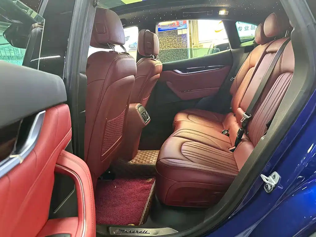 Maserati Levante 2021