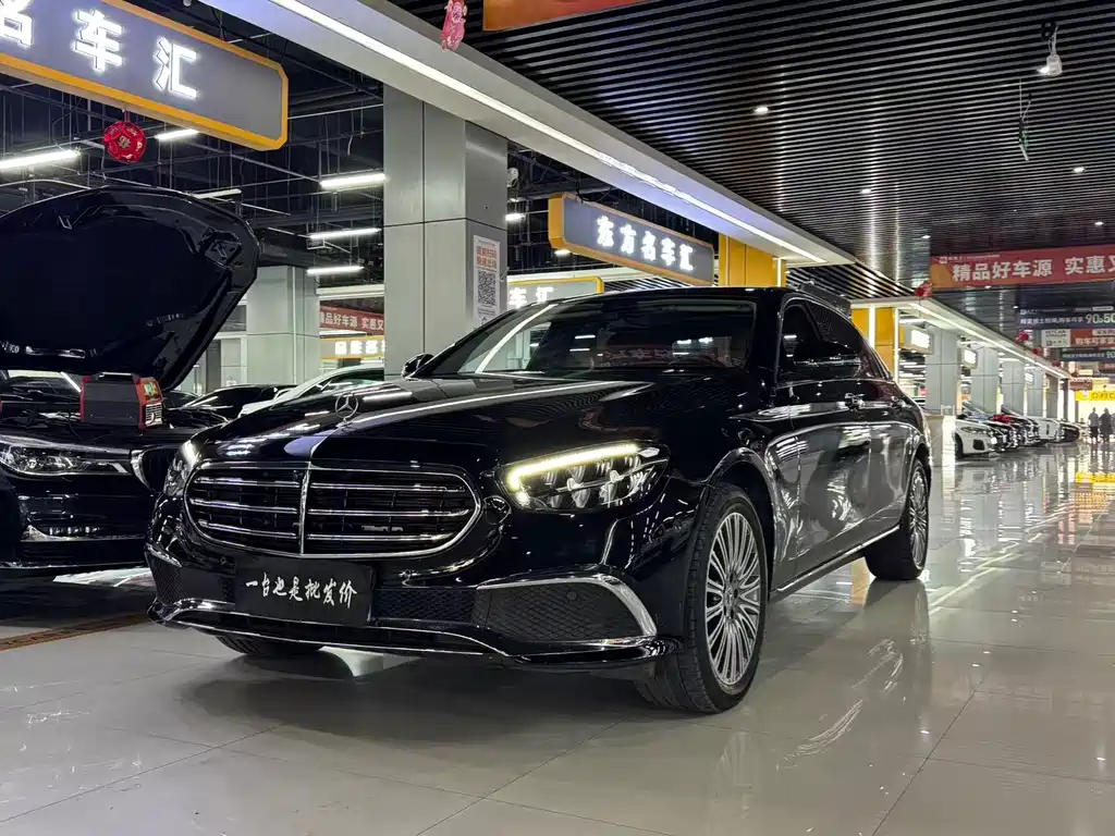 Mercedes-Benz E-Class 2023