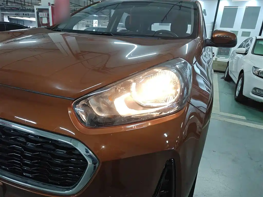 Kia KX3 2018 — фото 24