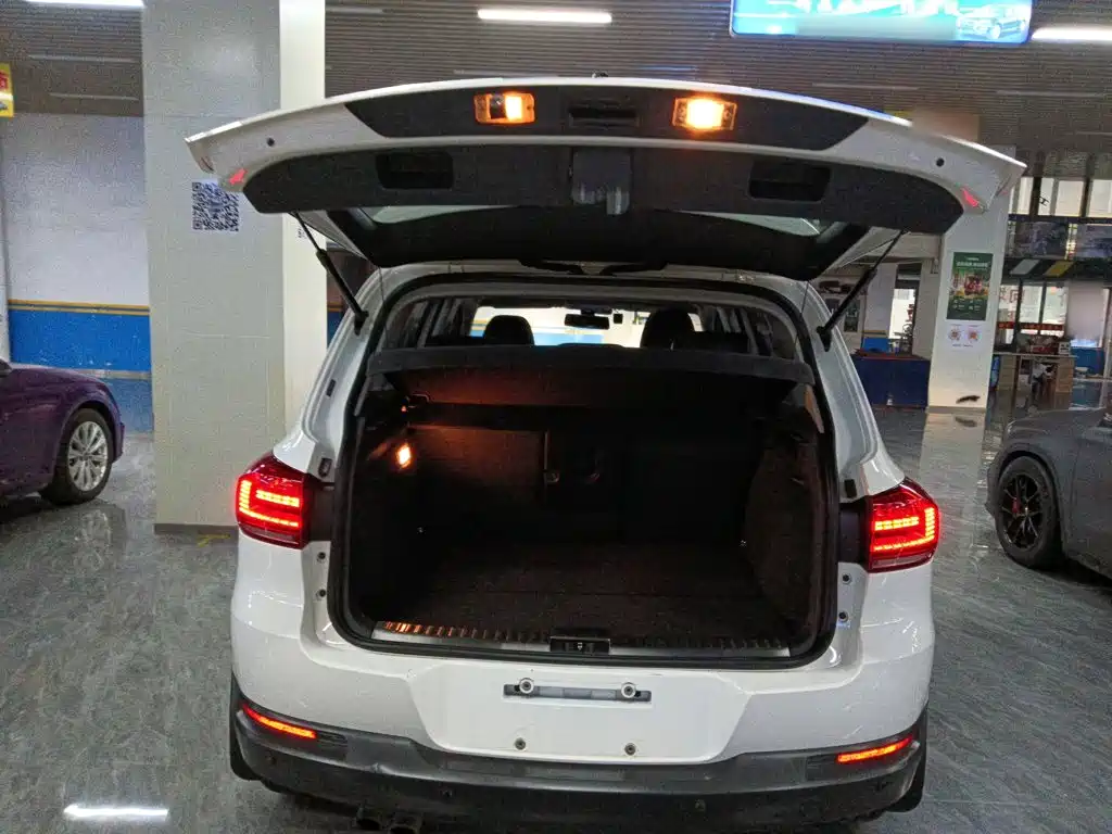 Volkswagen Tiguan 2018 — фото 15