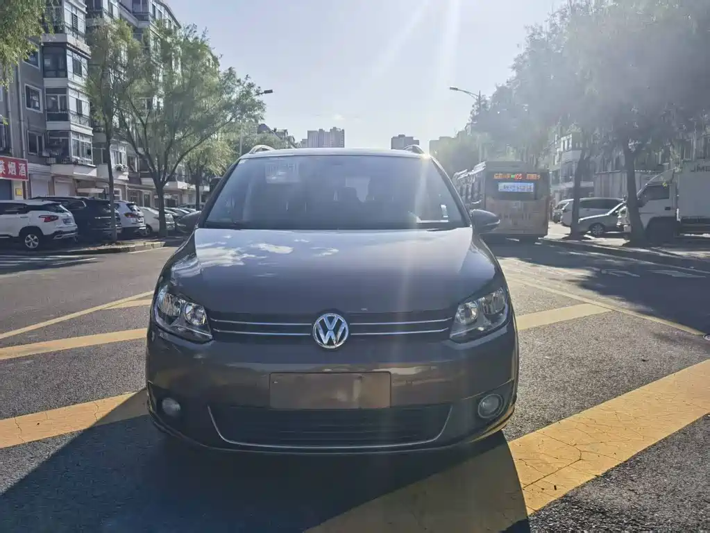 Volkswagen Touran 2014