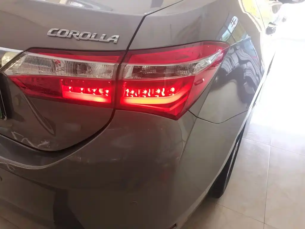 Toyota Corolla 2016 — фото 24