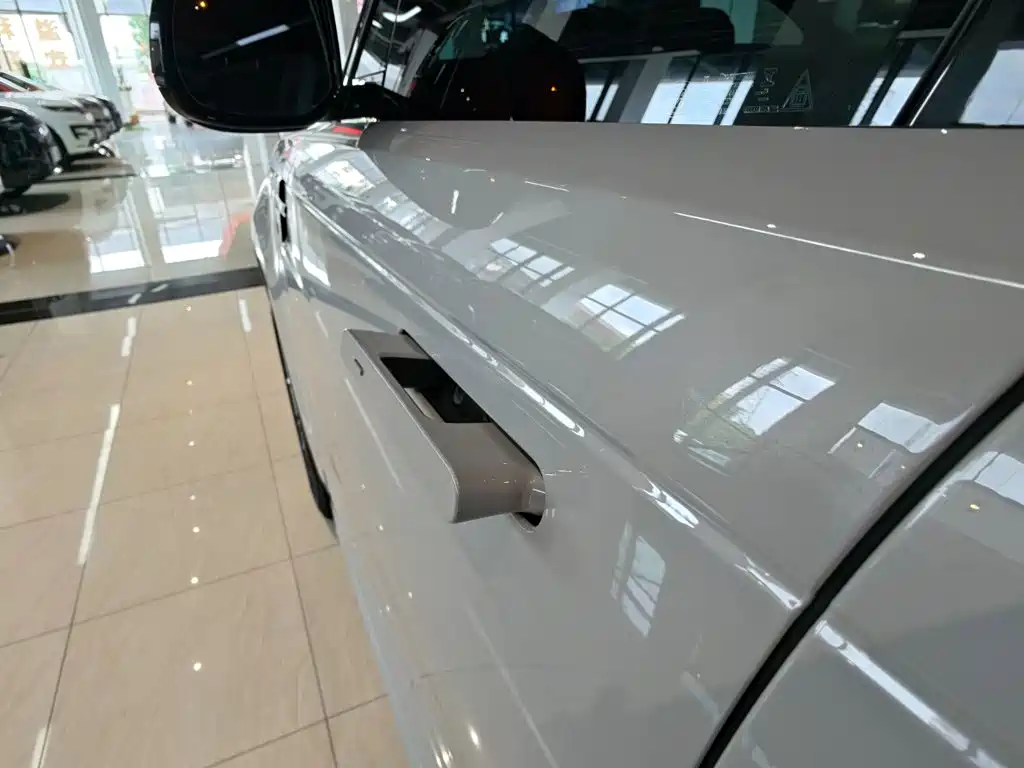 Land Rover Range Rover Sport 2025 — фото 12