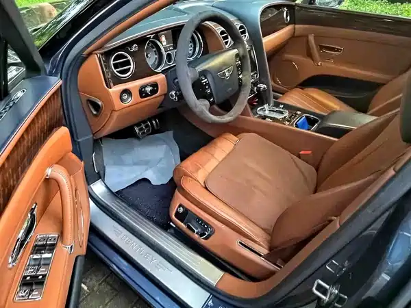 Bentley Flying Spur 2014