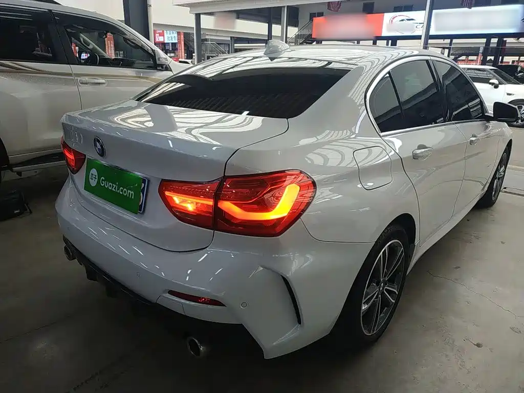 BMW 1 Series 2021