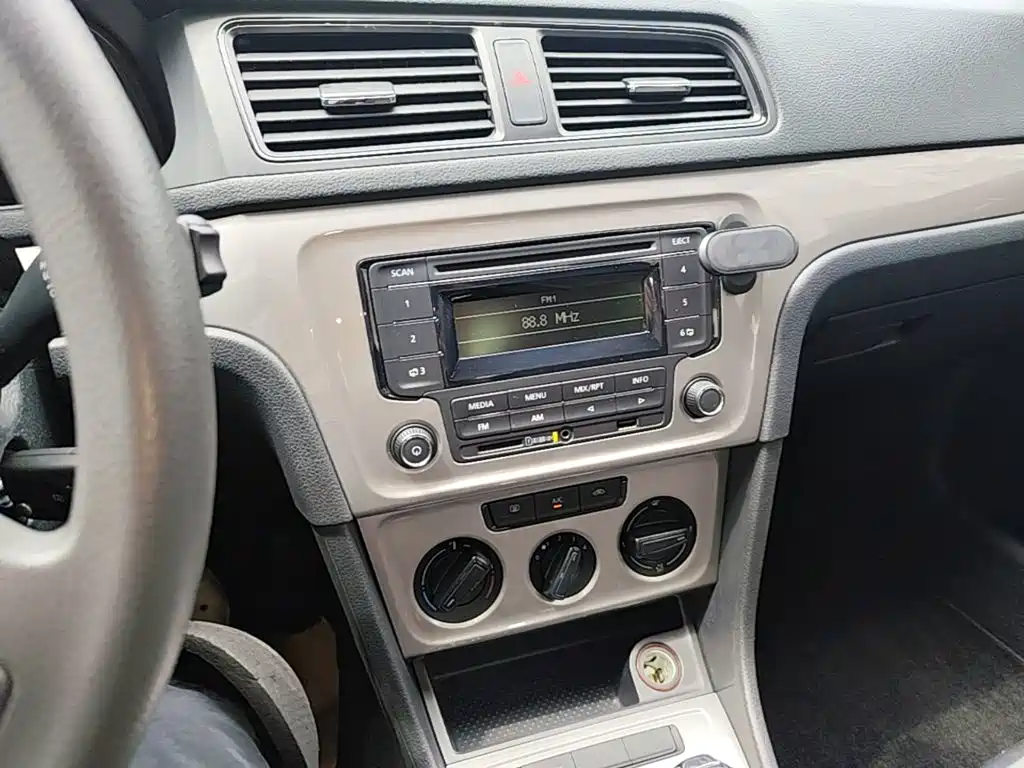Volkswagen Gran Lavida 2015 — фото 13