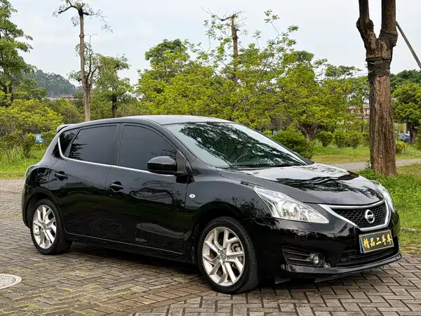 Nissan Tiida 2013