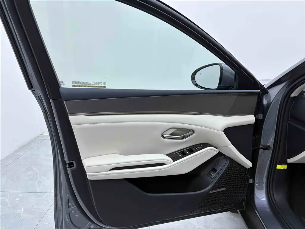 BYD Qin L 2024 — фото 18