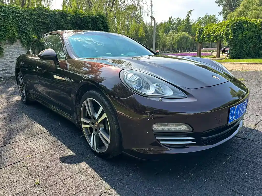 Porsche Panamera 2012