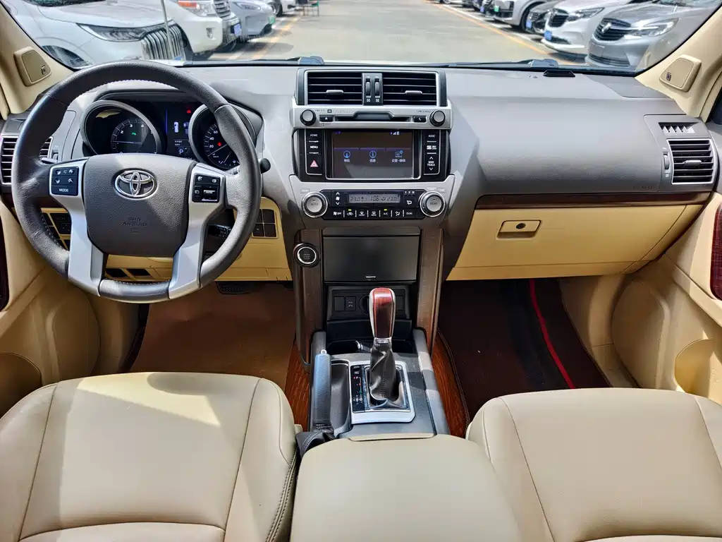 Toyota Prado 2016 — фото 7