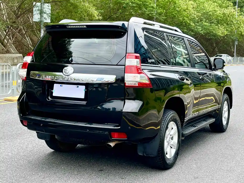 Toyota Prado 2016 — фото 15