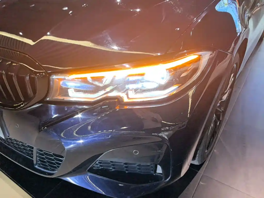 BMW 3 Series 2021