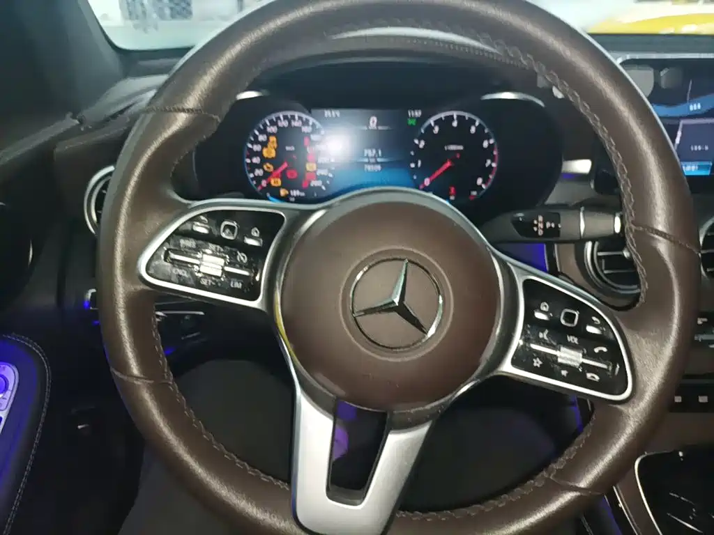 Mercedes-Benz GLC 2020 — фото 11
