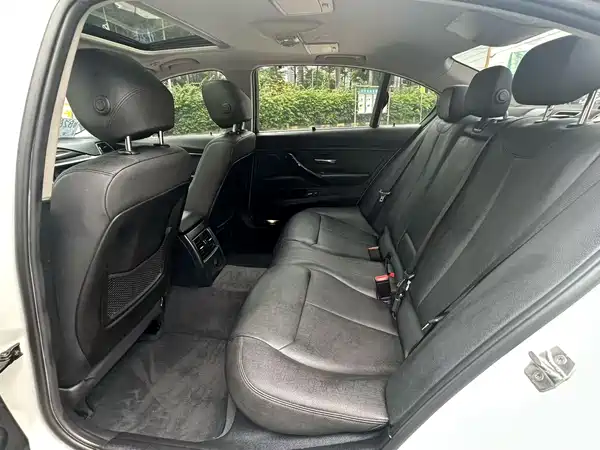 BMW 3 Series 2016