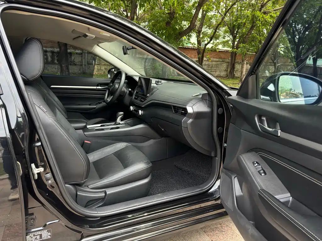 Nissan Teana 2022 — фото 11
