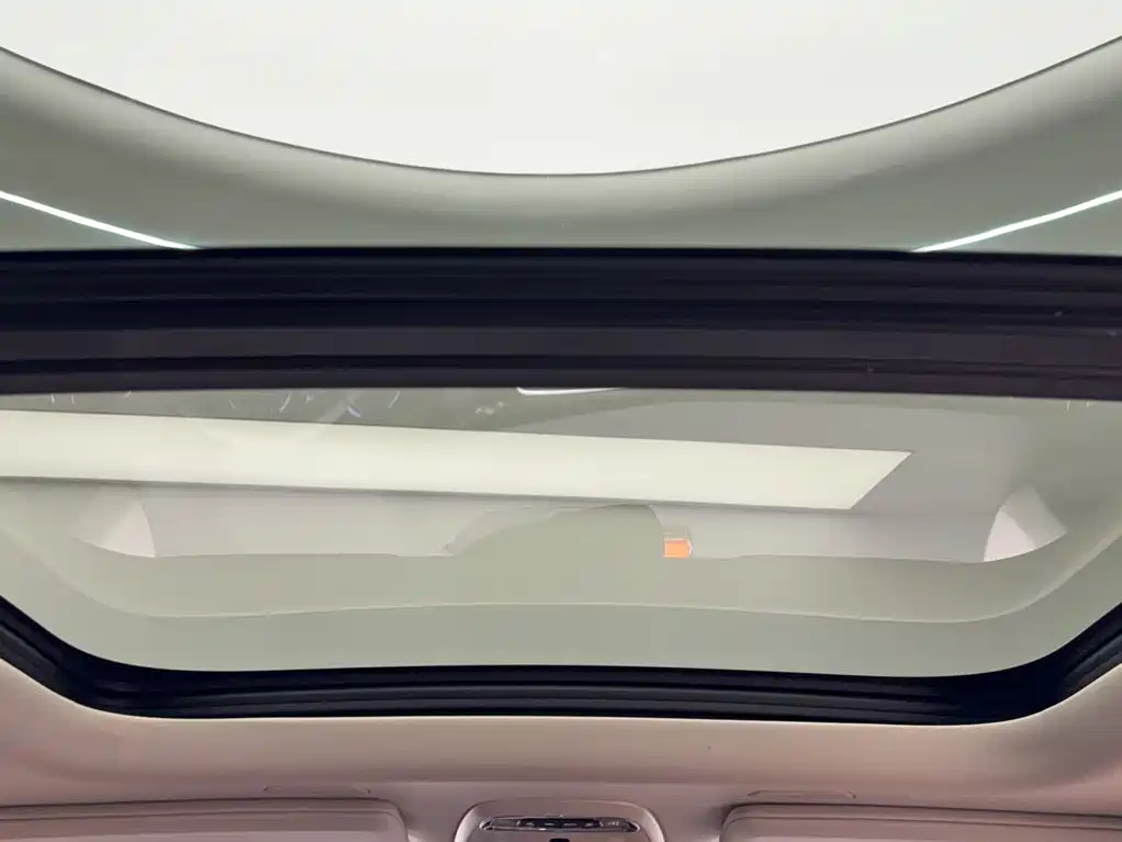 Volvo XC90 2019 — фото 16