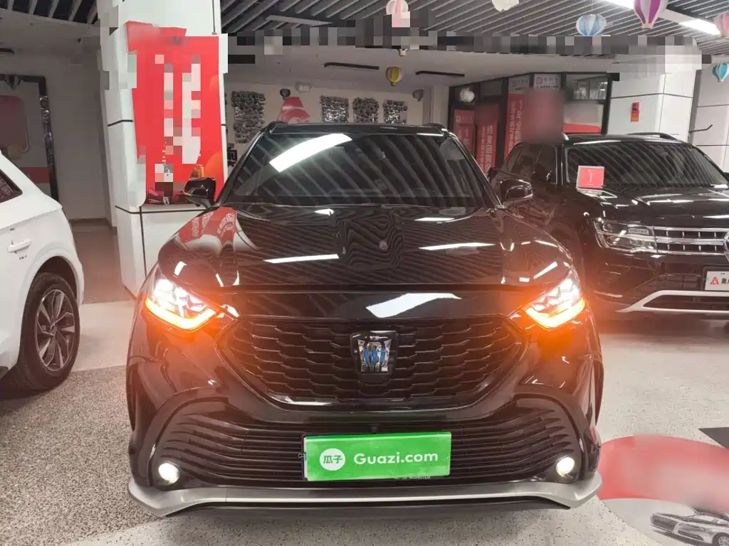 Toyota Crown Kluger 2021
