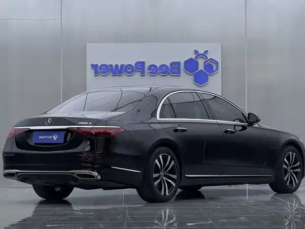 Mercedes-Benz S-Class 2023