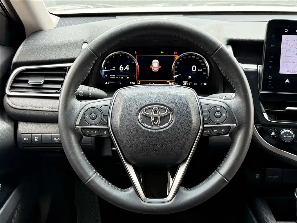 Toyota Camry 2024 — фото 26