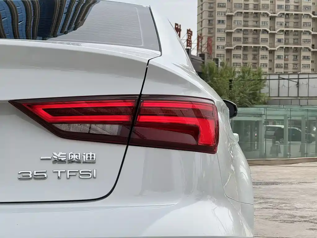 Audi A3 2019 — фото 16