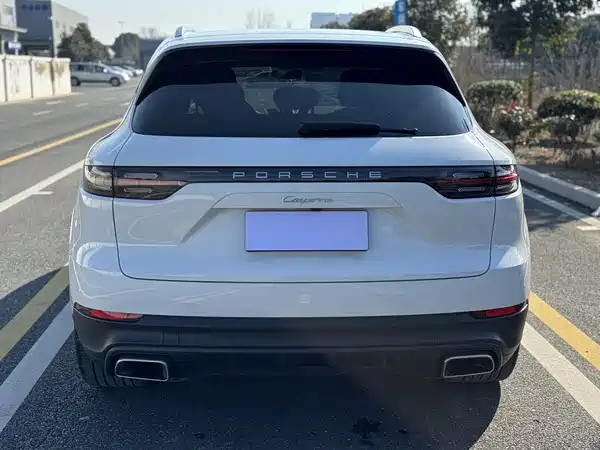 Porsche Cayenne 2023