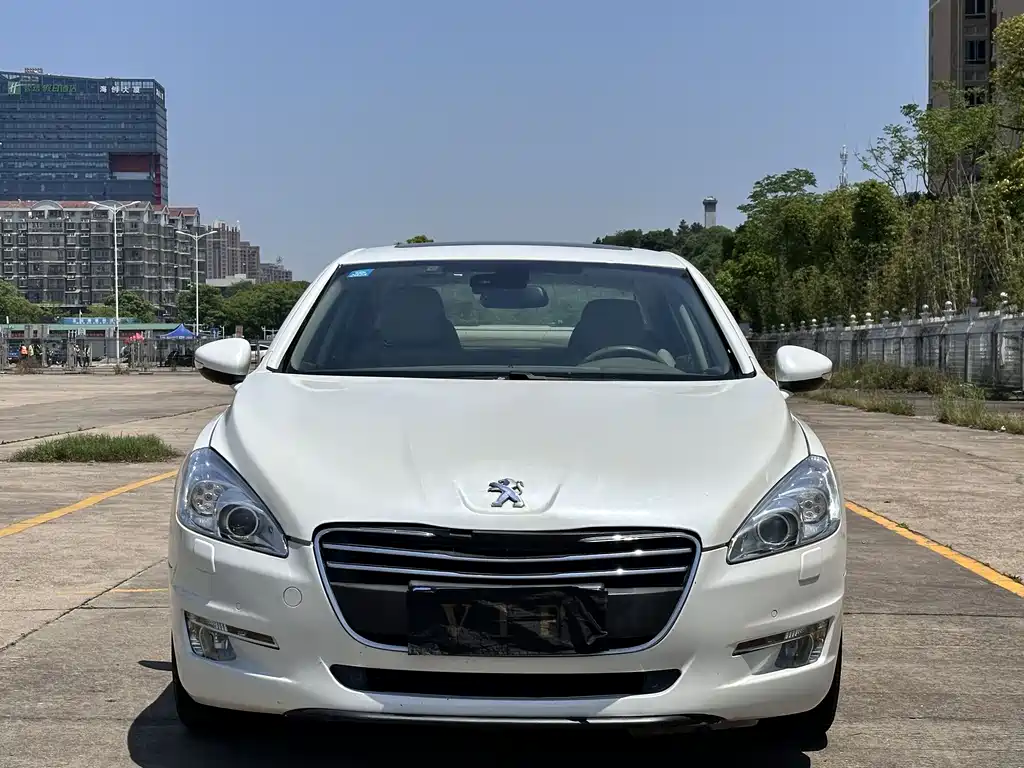 Peugeot 508 2012 — фото 2