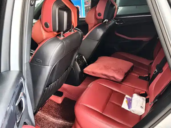Porsche Macan 2020