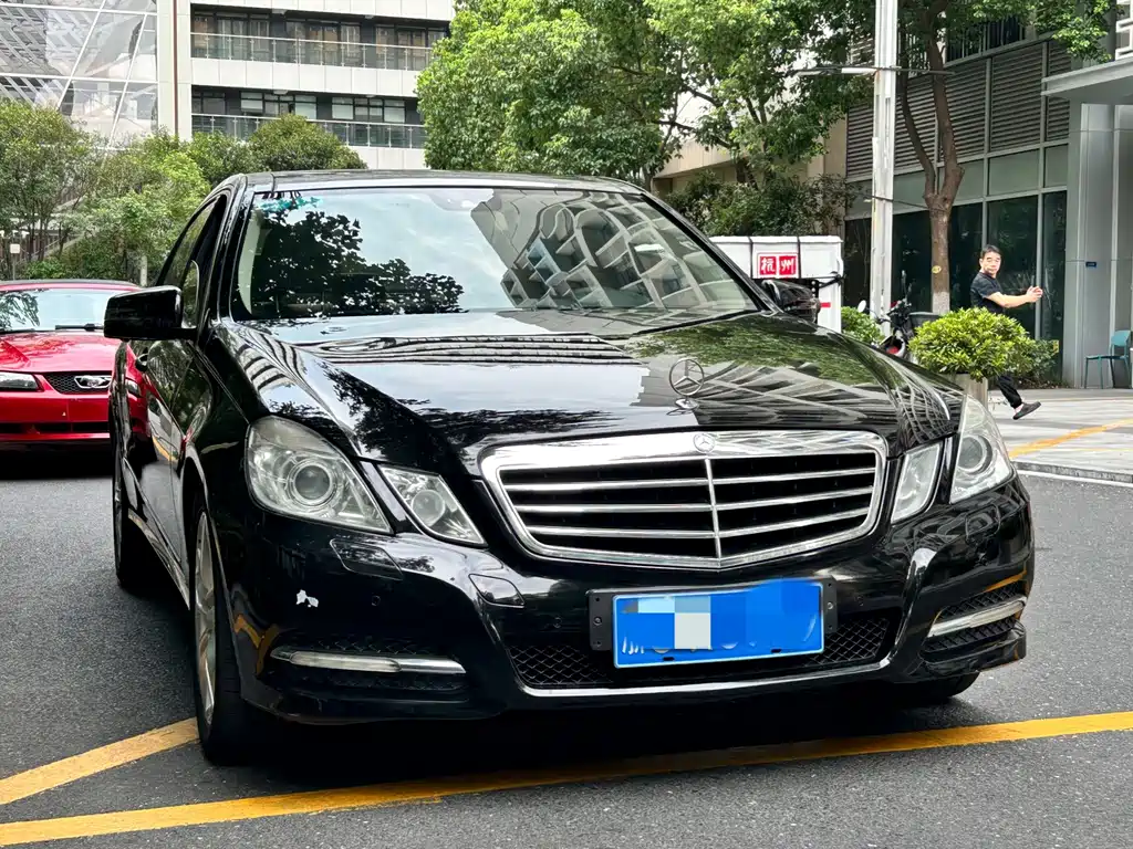 Mercedes-Benz E-Class 2012