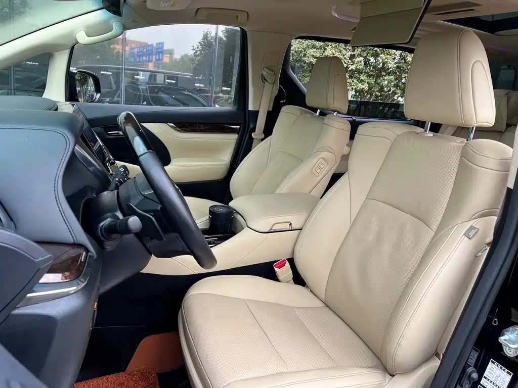 Toyota Alphard 2022 — фото 6