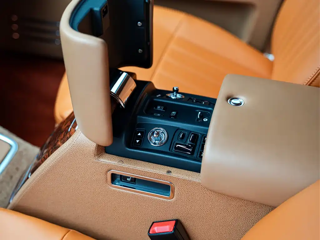 Rolls-Royce Phantom 2010 — фото 22