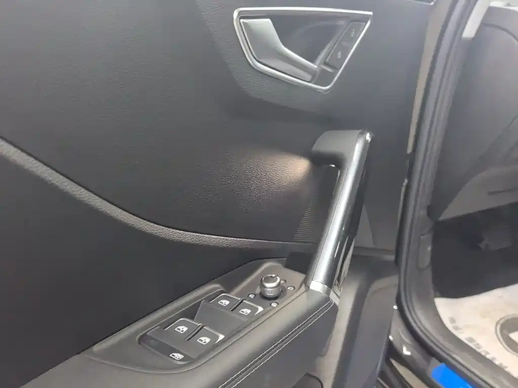 Audi Q2L 2022