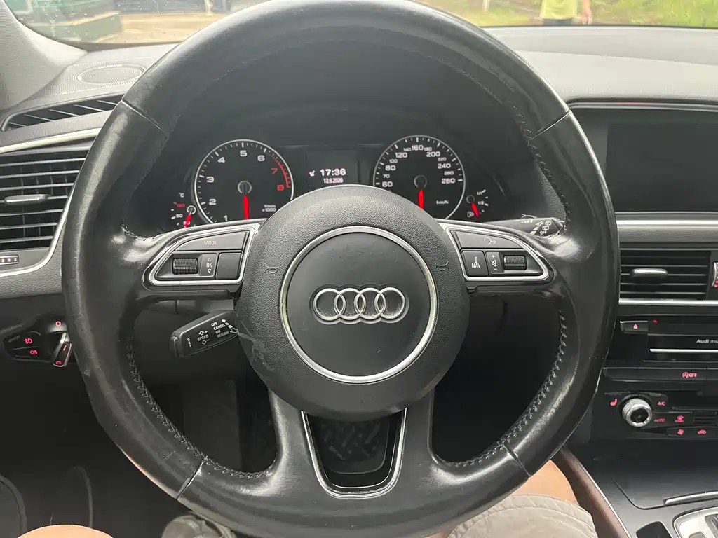 Audi Q5 2015 — фото 14