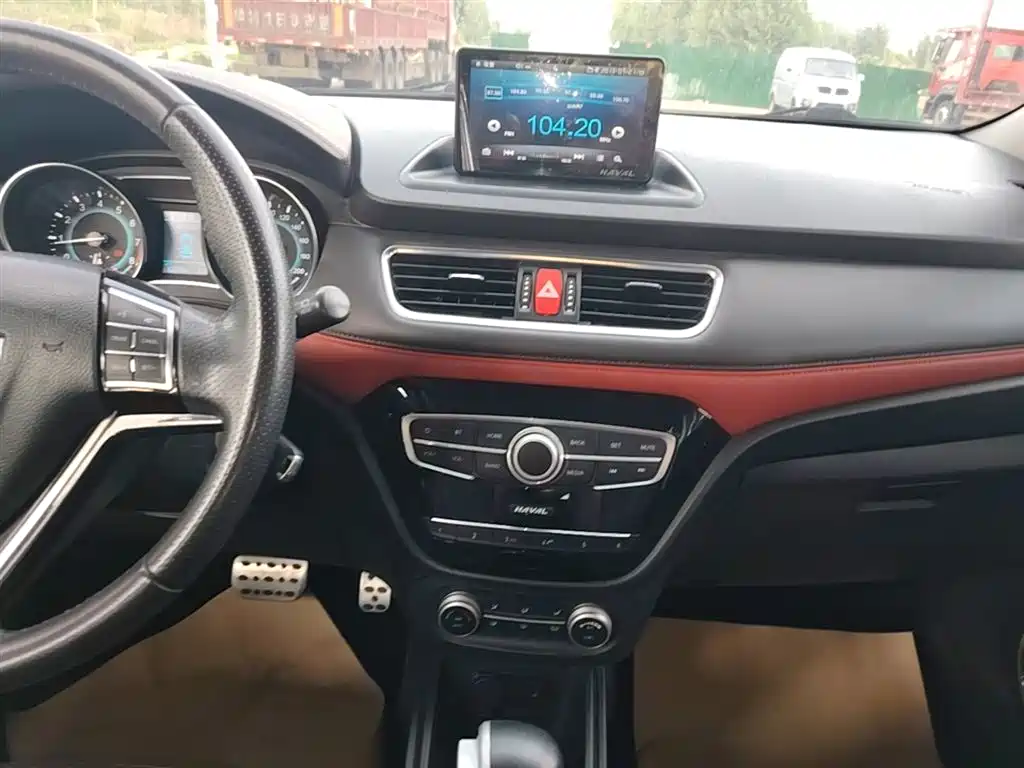Haval H1 2017 — фото 13