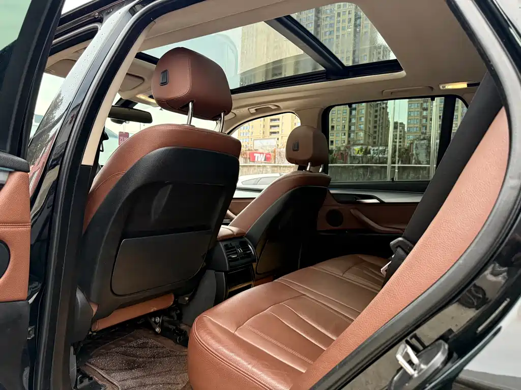 BMW X5 2018 — фото 8