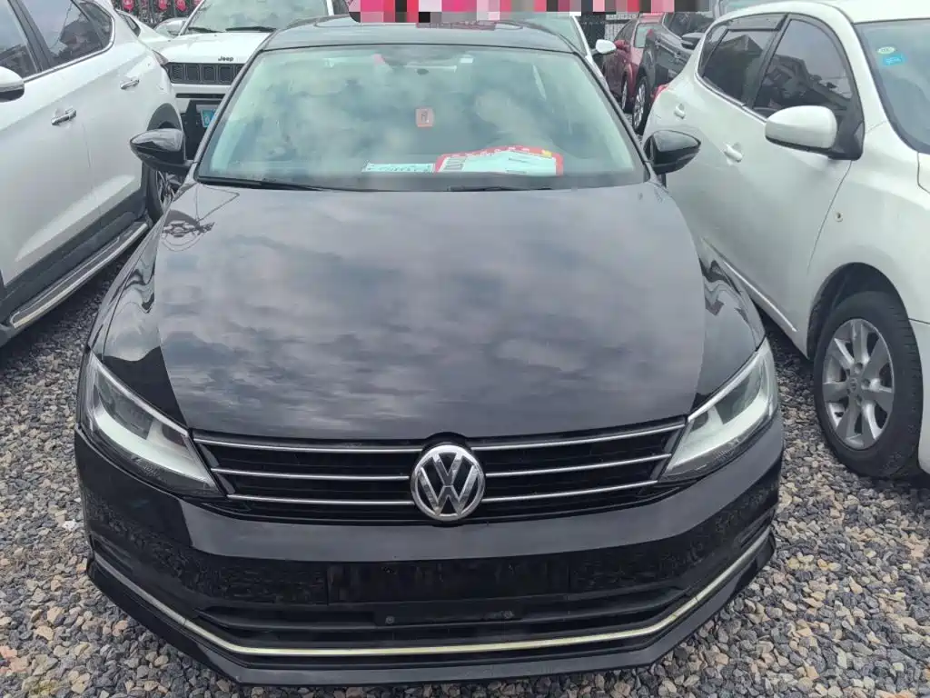 Volkswagen Sagitar 2016