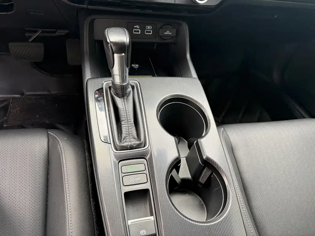 Honda Civic 2022 — фото 10