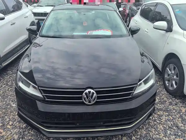 Volkswagen Sagitar 2016