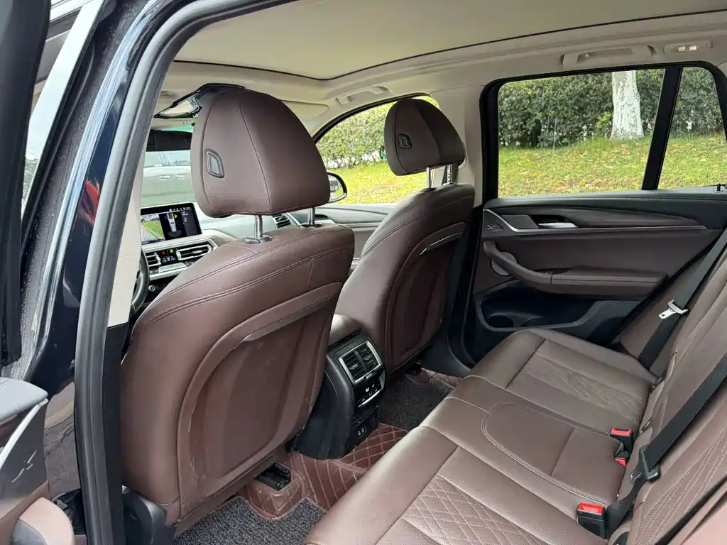 BMW X3 2022 — фото 11